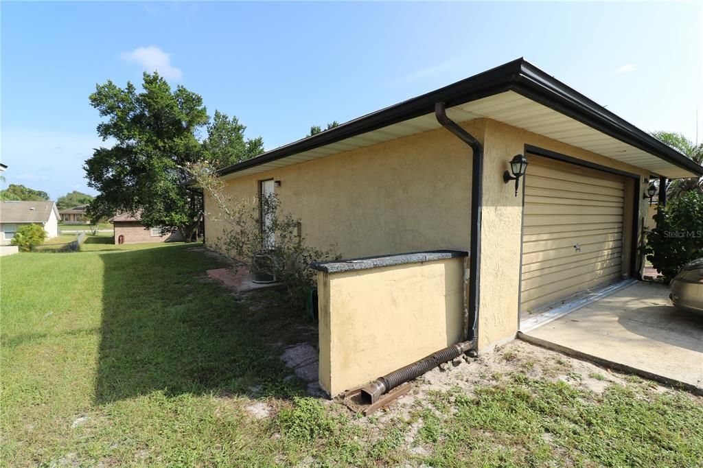 Recently Sold: $229,000 (3 beds, 2 baths, 1319 Square Feet)