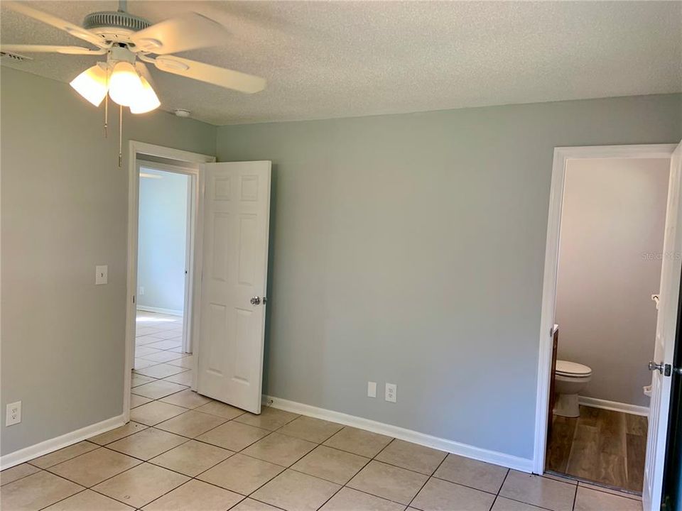 Recently Sold: $152,000 (3 beds, 1 baths, 1053 Square Feet)