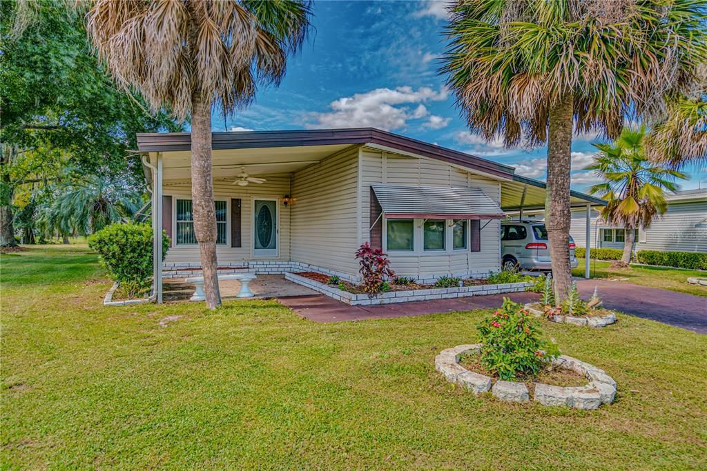 Recently Sold: $180,000 (2 beds, 2 baths, 1148 Square Feet)