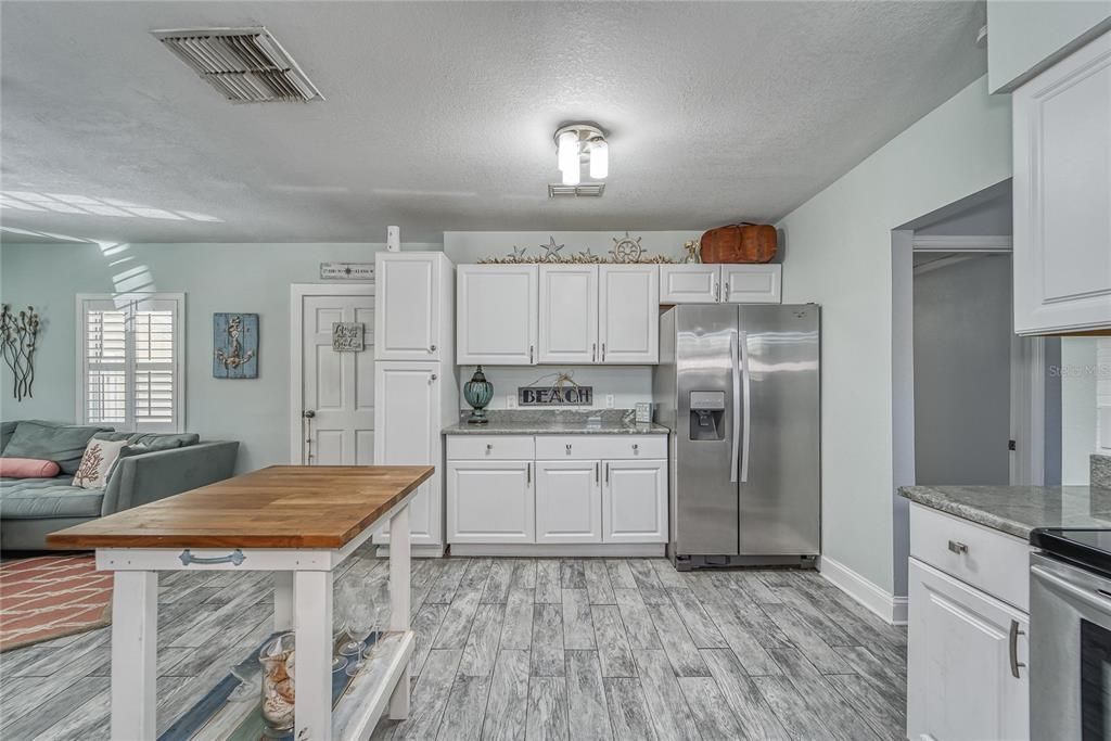 Recently Sold: $574,000 (2 beds, 2 baths, 1100 Square Feet)
