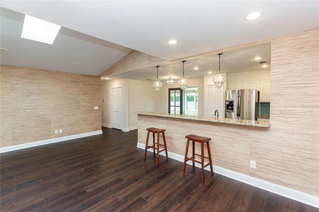 Recently Sold: $565,000 (2 beds, 2 baths, 1816 Square Feet)