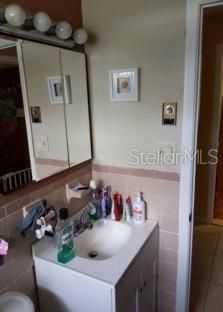 Vendido Recientemente: $117,000 (3 camas, 1 baños, 1340 Pies cuadrados)