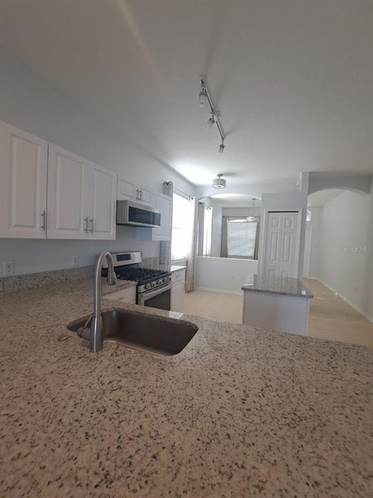 Recently Rented: $3,200 (3 beds, 2 baths, 1358 Square Feet)