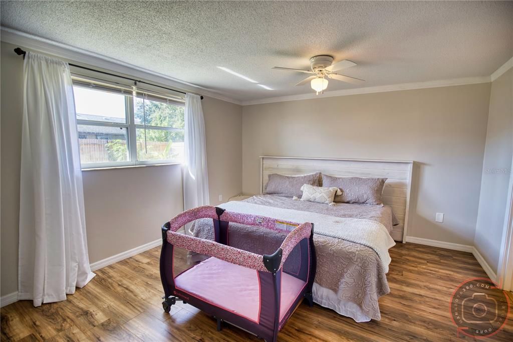 Recently Sold: $240,000 (2 beds, 2 baths, 1221 Square Feet)