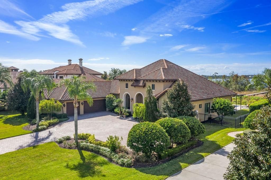 Recently Sold: $1,550,000 (4 beds, 3 baths, 4428 Square Feet)