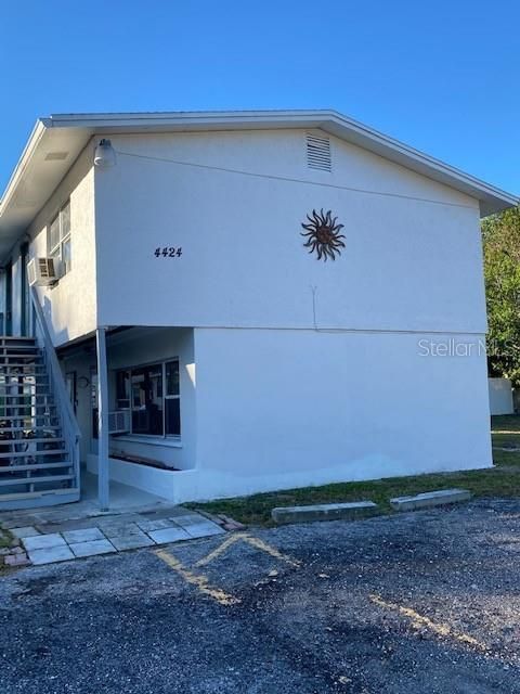 Recently Sold: $400,000 (0 beds, 0 baths, 1848 Square Feet)