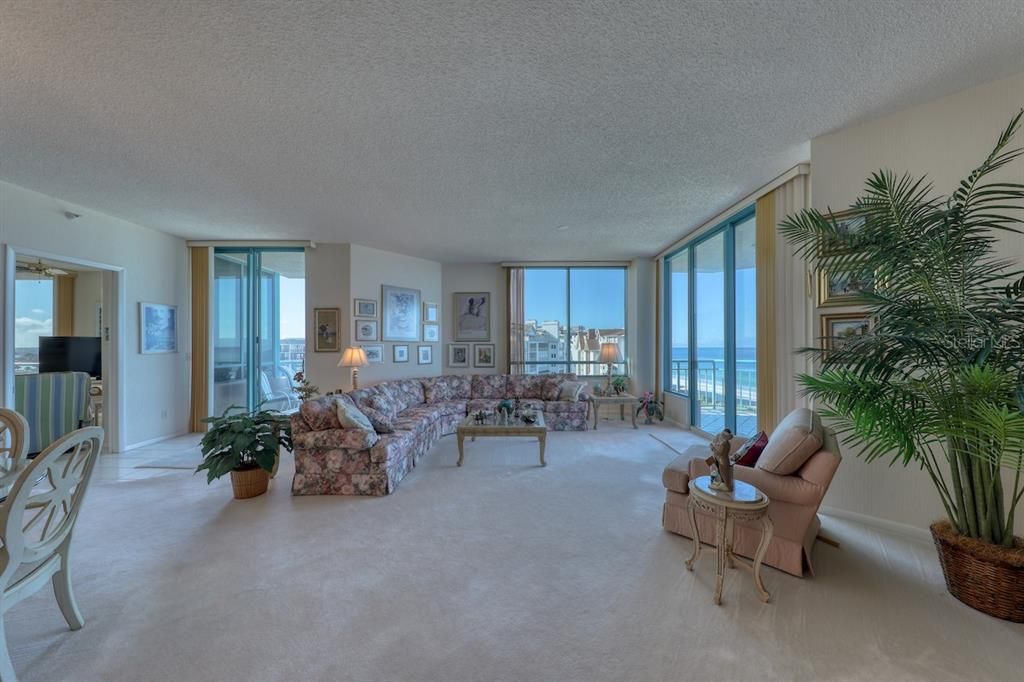 Recently Sold: $1,325,000 (3 beds, 2 baths, 2464 Square Feet)