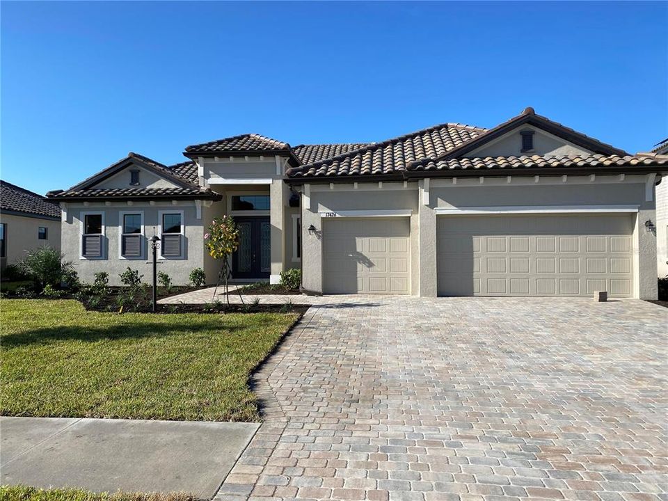 Recently Sold: $534,596 (3 beds, 3 baths, 2650 Square Feet)