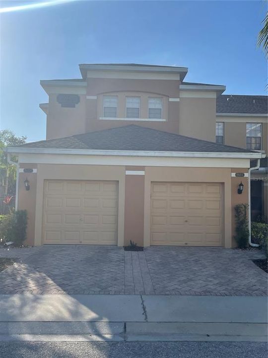 Vendido Recientemente: $350,000 (2 camas, 2 baños, 2090 Pies cuadrados)