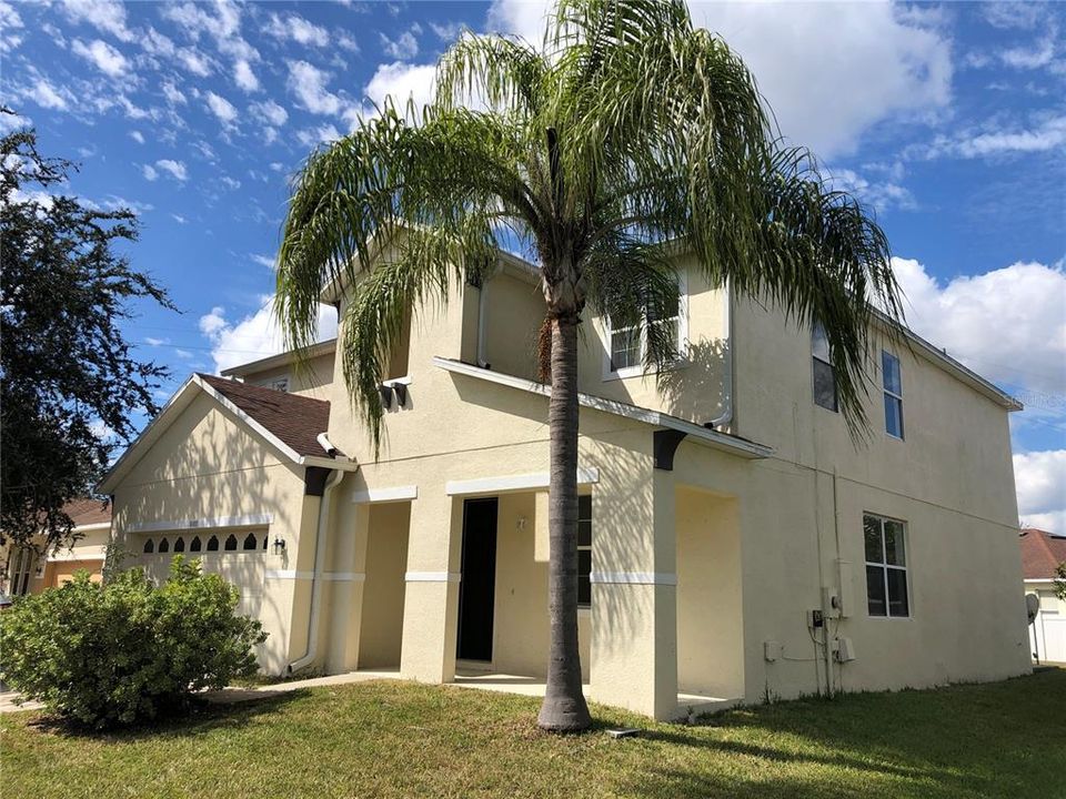 Recently Sold: $448,000 (5 beds, 3 baths, 3024 Square Feet)