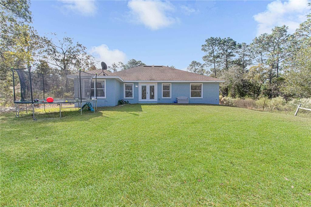 Recently Sold: $299,900 (3 beds, 2 baths, 1974 Square Feet)