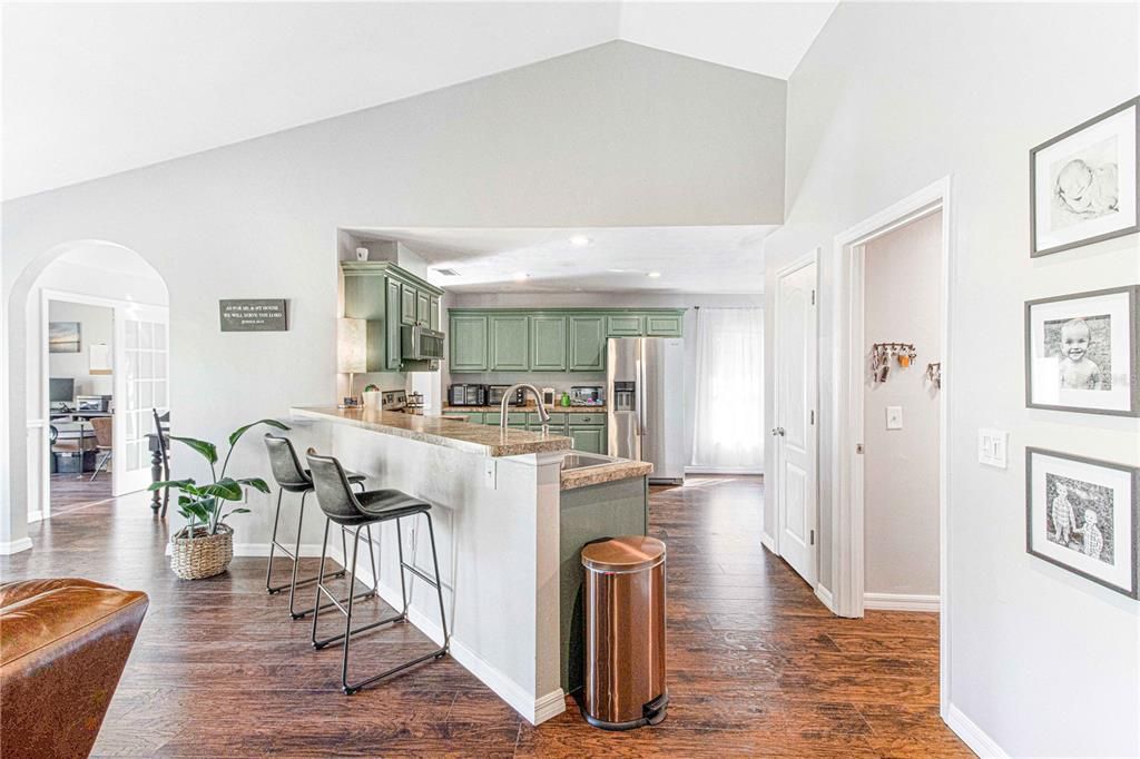 Kitchen with bar area