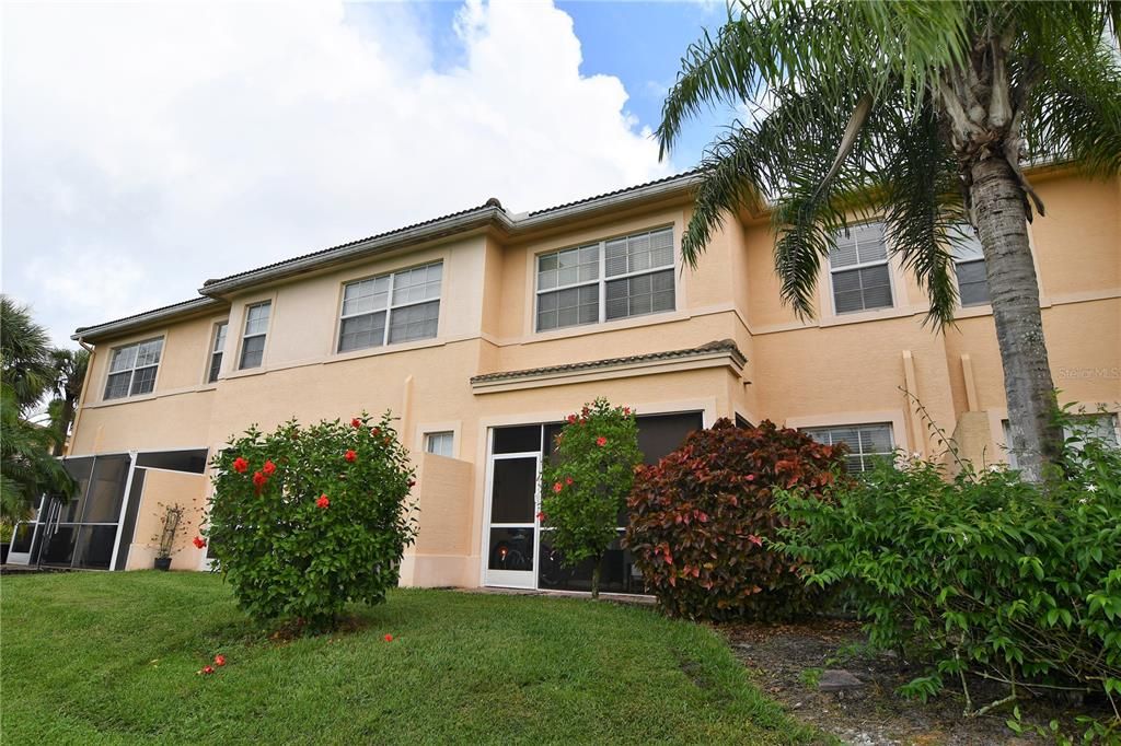 Recently Sold: $250,000 (2 beds, 2 baths, 1455 Square Feet)