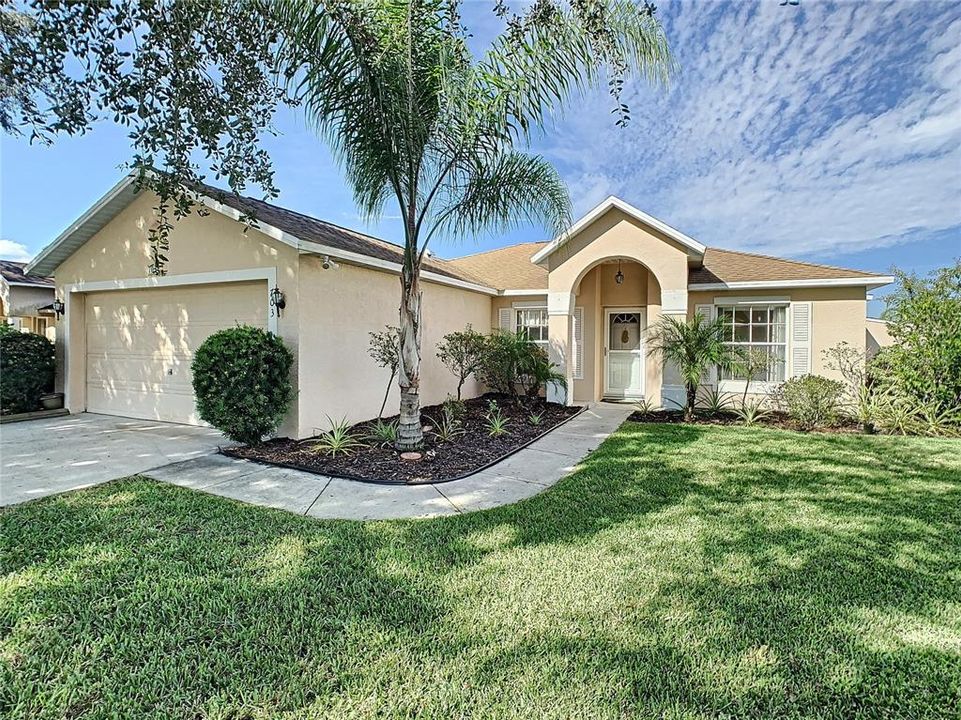 Recently Sold: $325,000 (4 beds, 2 baths, 1428 Square Feet)