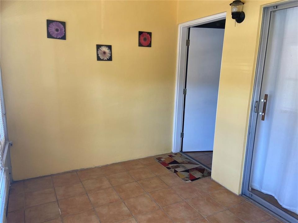 Vendido Recientemente: $49,500 (1 camas, 1 baños, 705 Pies cuadrados)