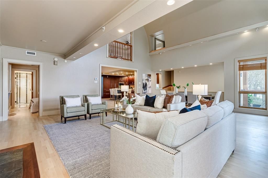 Recently Sold: $1,200,000 (3 beds, 3 baths, 3703 Square Feet)