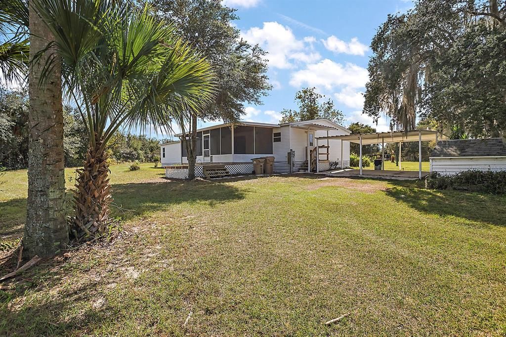 Recently Sold: $320,000 (4 beds, 3 baths, 2052 Square Feet)