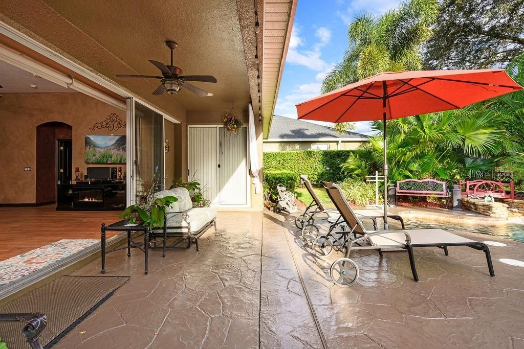 Recently Sold: $595,000 (4 beds, 2 baths, 2769 Square Feet)