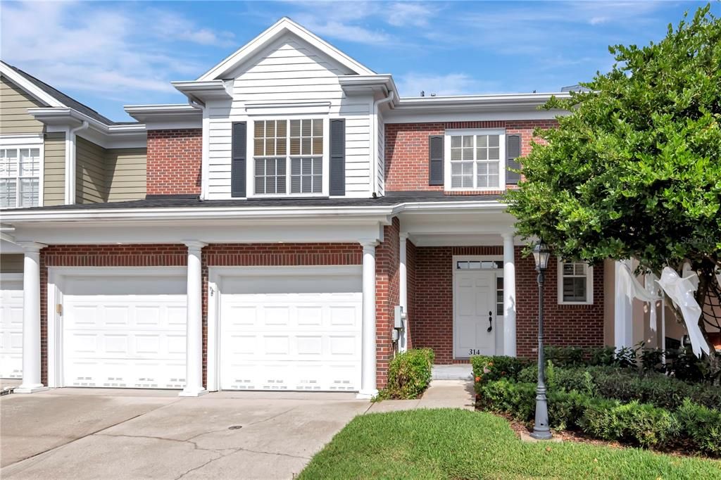 314 Inner Harbour Circle, front of the home.