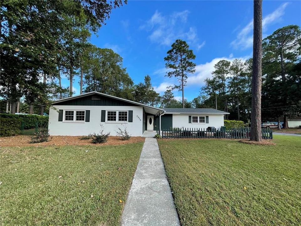 Recently Sold: $253,000 (3 beds, 2 baths, 1482 Square Feet)