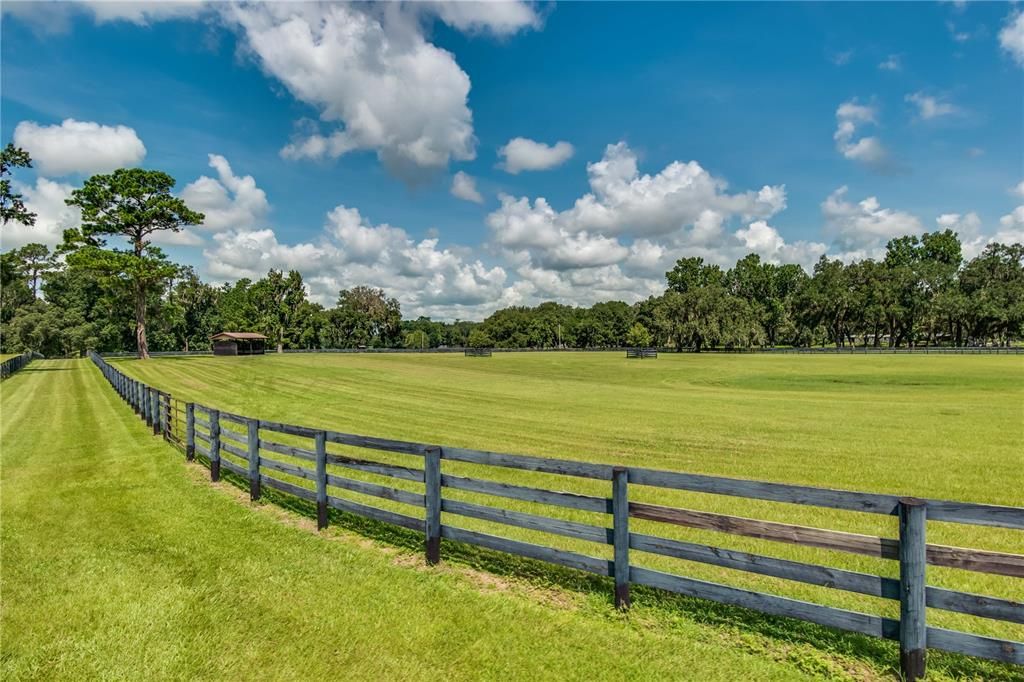 Vendido Recientemente: $2,695,000 (3 camas, 2 baños, 2736 Pies cuadrados)