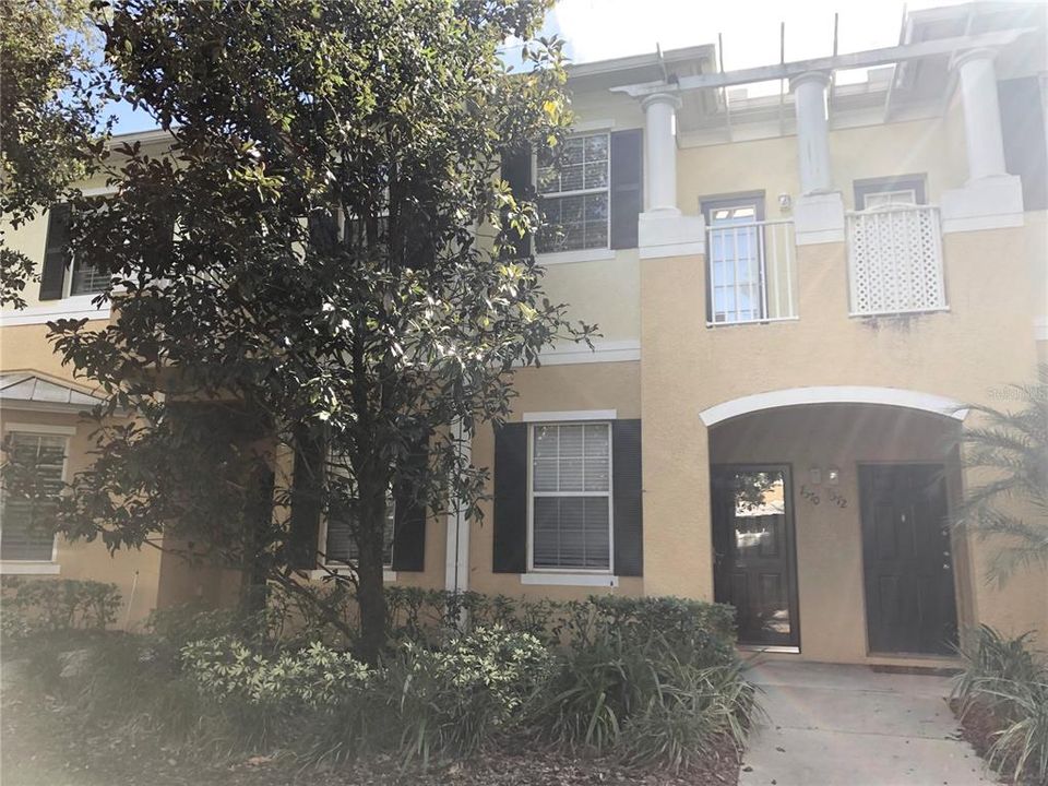 7570 Tamarind Ave.