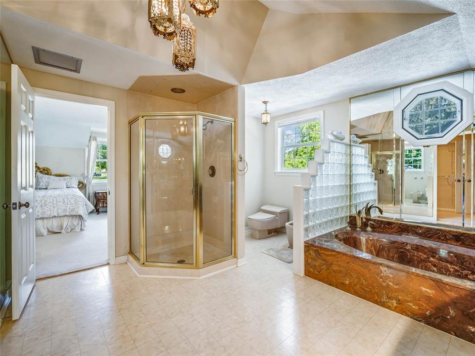 Недавно продано: $799,000 (5 спален, 4 ванн, 5262 Квадратных фут)