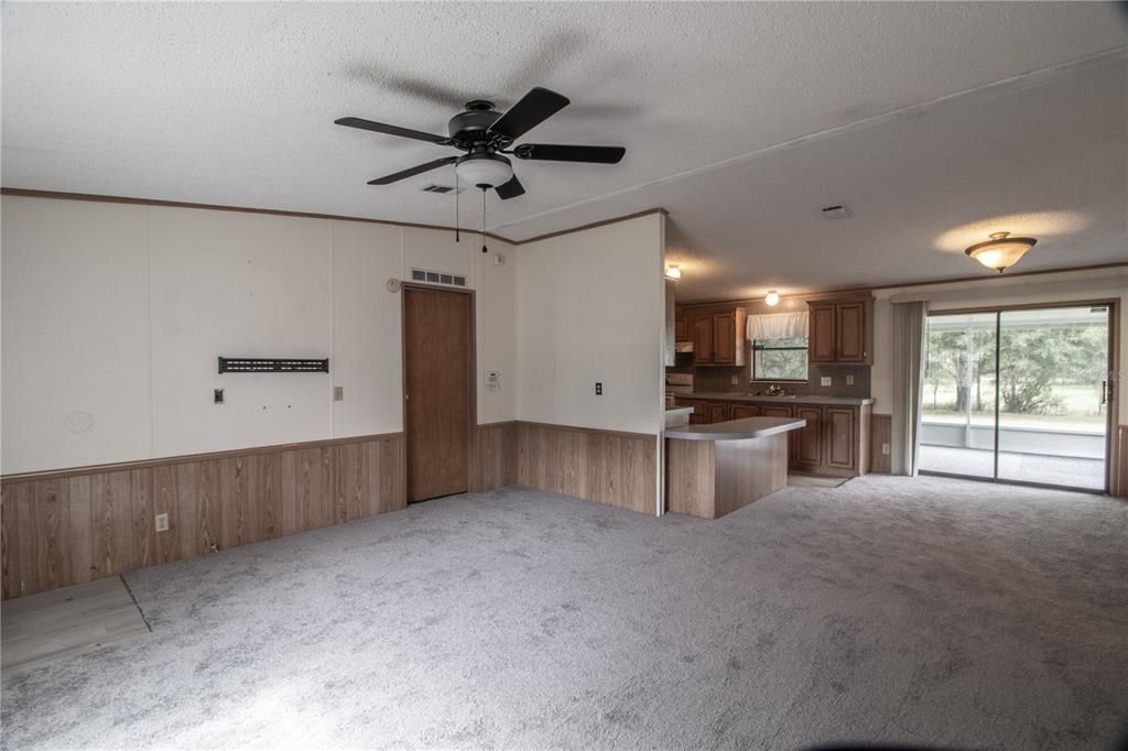Recently Sold: $229,000 (3 beds, 2 baths, 1188 Square Feet)