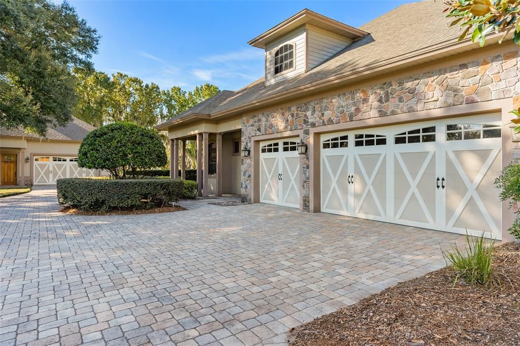Recently Sold: $2,350,000 (5 beds, 3 baths, 4660 Square Feet)