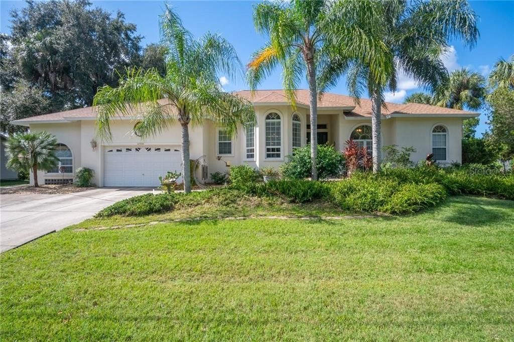 Recently Sold: $849,000 (4 beds, 3 baths, 3354 Square Feet)