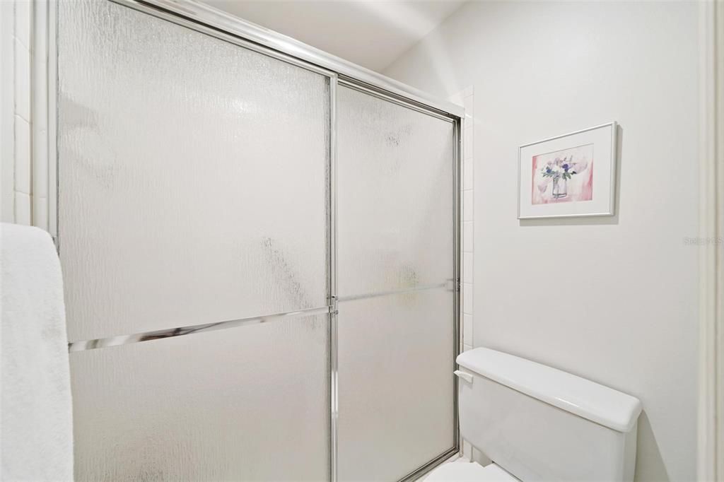 最近售出: $214,000 (2 贝兹, 2 浴室, 970 平方英尺)