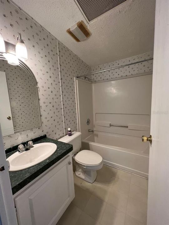 Недавно арендовано: $1,300 (3 спален, 2 ванн, 1404 Квадратных фут)