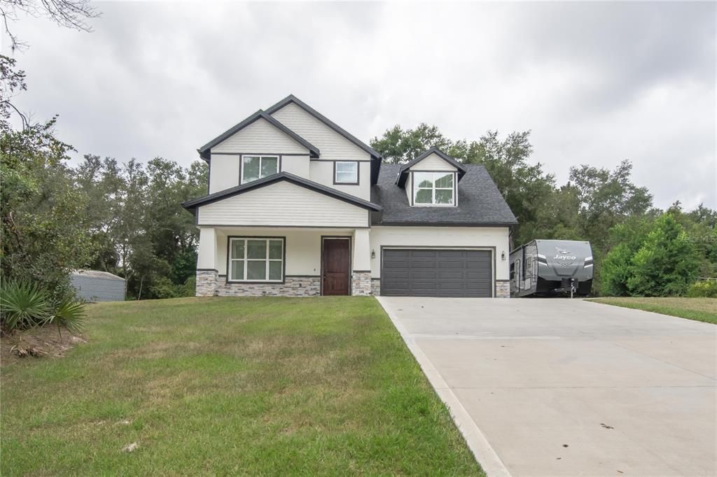 Recently Sold: $519,900 (4 beds, 2 baths, 2550 Square Feet)