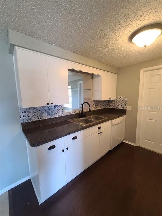 Recently Rented: $1,500 (2 beds, 2 baths, 1128 Square Feet)