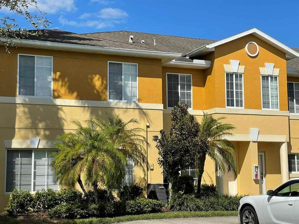 Recently Rented: $2,100 (2 beds, 2 baths, 1539 Square Feet)