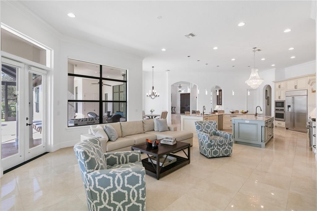 Recently Sold: $2,200,000 (5 beds, 4 baths, 4761 Square Feet)