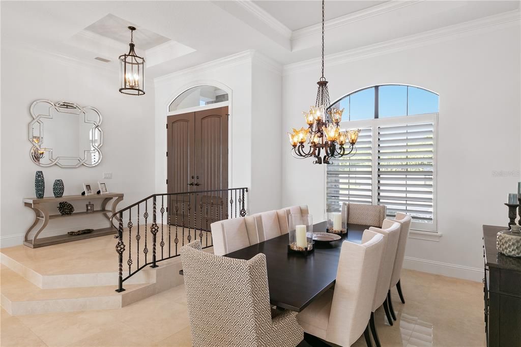 Recently Sold: $2,200,000 (5 beds, 4 baths, 4761 Square Feet)