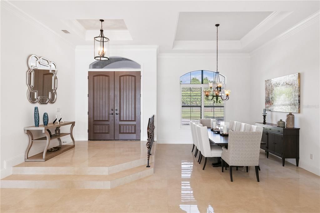 Recently Sold: $2,200,000 (5 beds, 4 baths, 4761 Square Feet)