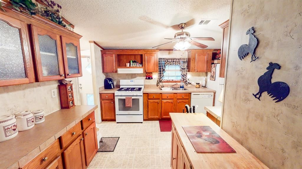 Recently Sold: $234,900 (3 beds, 2 baths, 1352 Square Feet)