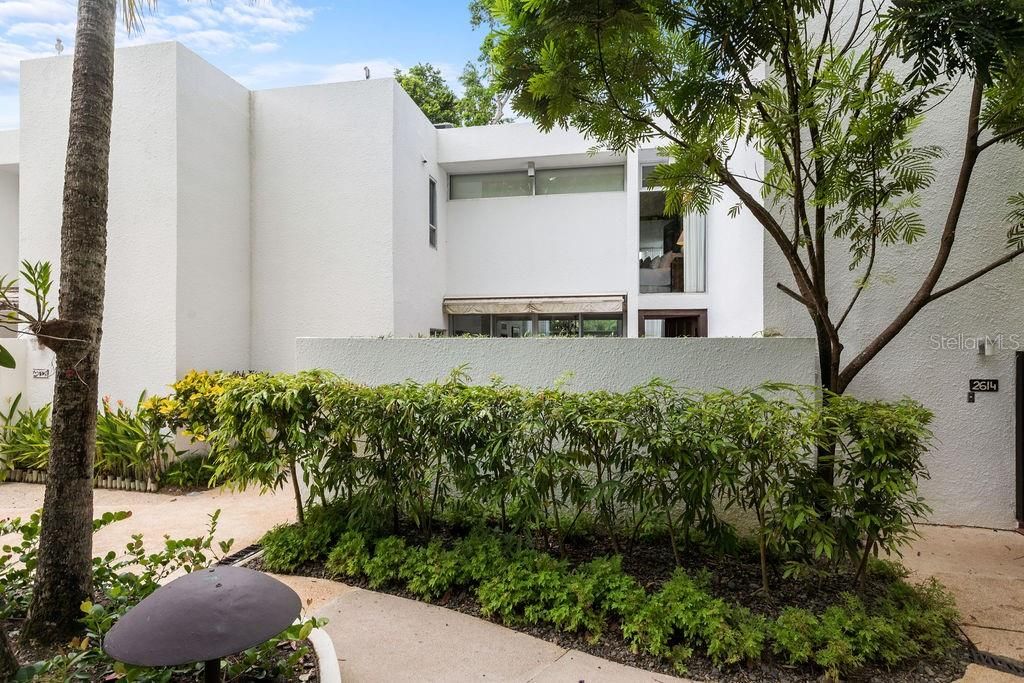 Vendido Recientemente: $2,975,000 (1 camas, 2 baños, 1561 Pies cuadrados)