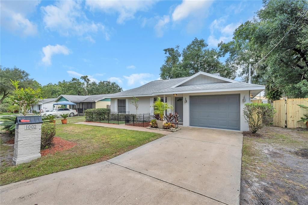 Recently Sold: $235,000 (3 beds, 2 baths, 1172 Square Feet)