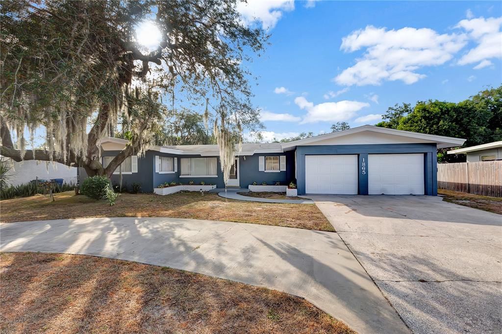 Vendido Recientemente: $319,900 (4 camas, 2 baños, 1999 Pies cuadrados)