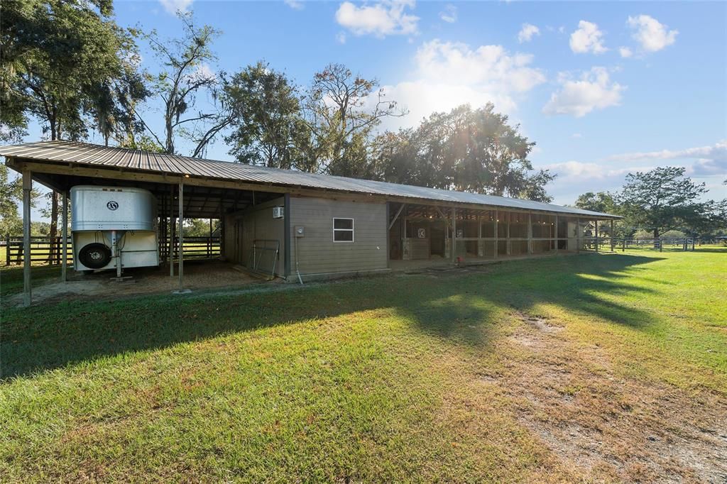 Back view of 10 stall barn