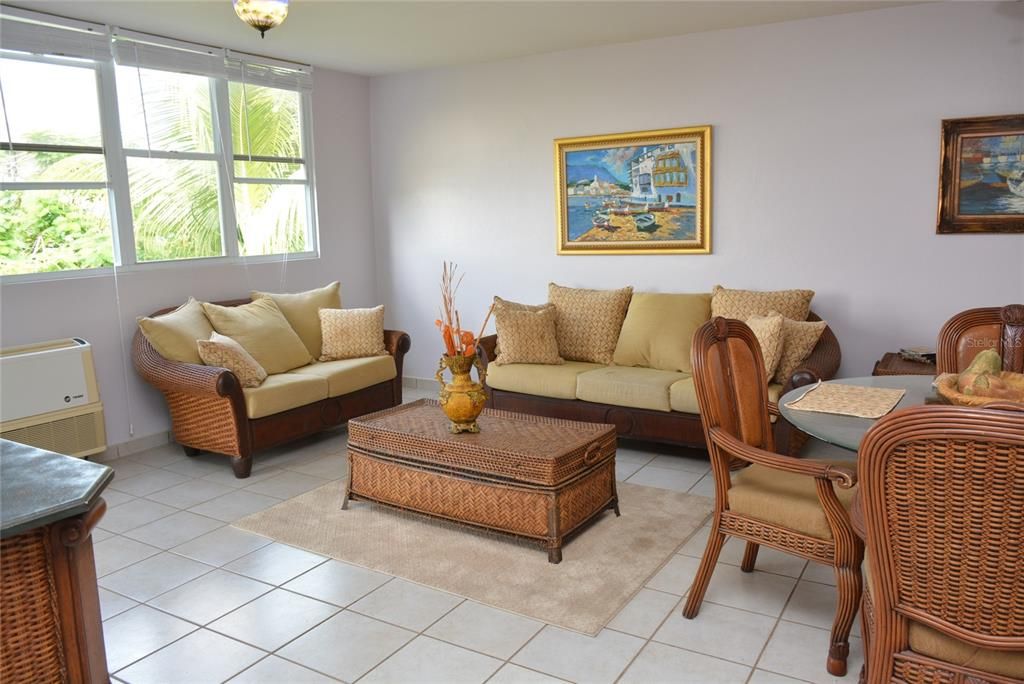 Recently Sold: $225,000 (3 beds, 2 baths, 1605 Square Feet)