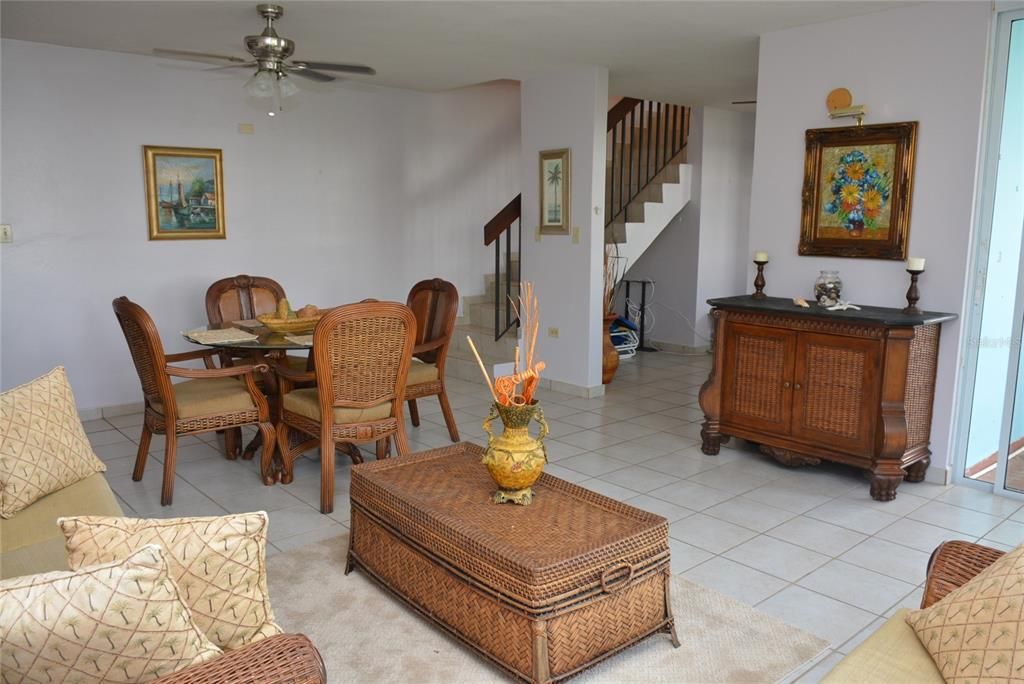 Recently Sold: $225,000 (3 beds, 2 baths, 1605 Square Feet)