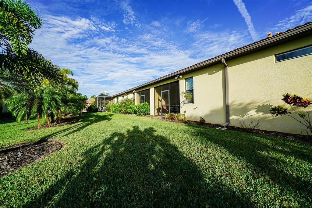 Recently Sold: $375,000 (2 beds, 2 baths, 1454 Square Feet)