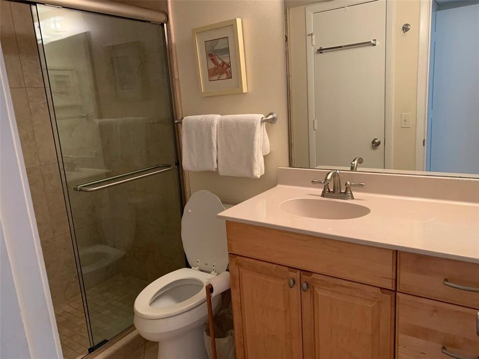 出租: $6,500 (2 贝兹, 2 浴室, 1224 平方英尺)