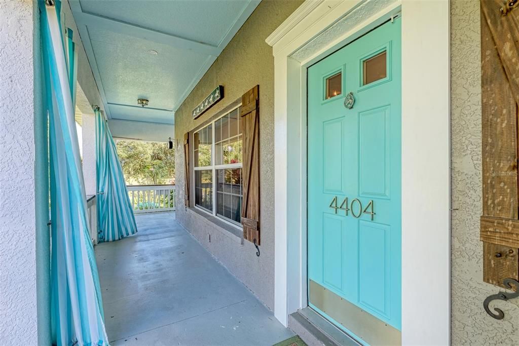 Recently Sold: $725,000 (3 beds, 3 baths, 2836 Square Feet)