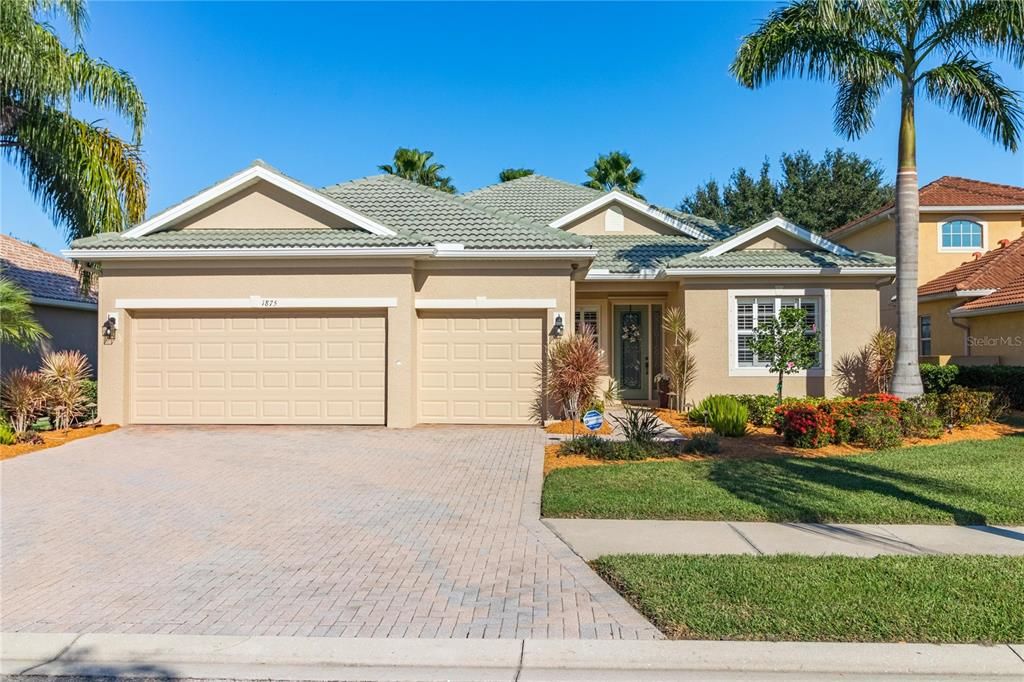 Recently Sold: $649,900 (4 beds, 2 baths, 2491 Square Feet)