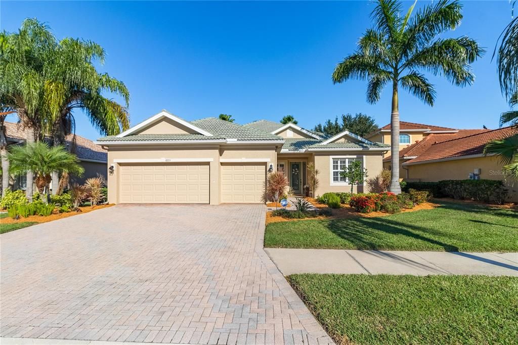 Recently Sold: $649,900 (4 beds, 2 baths, 2491 Square Feet)